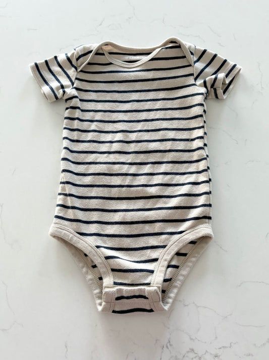 Petit lem-Cache couche-