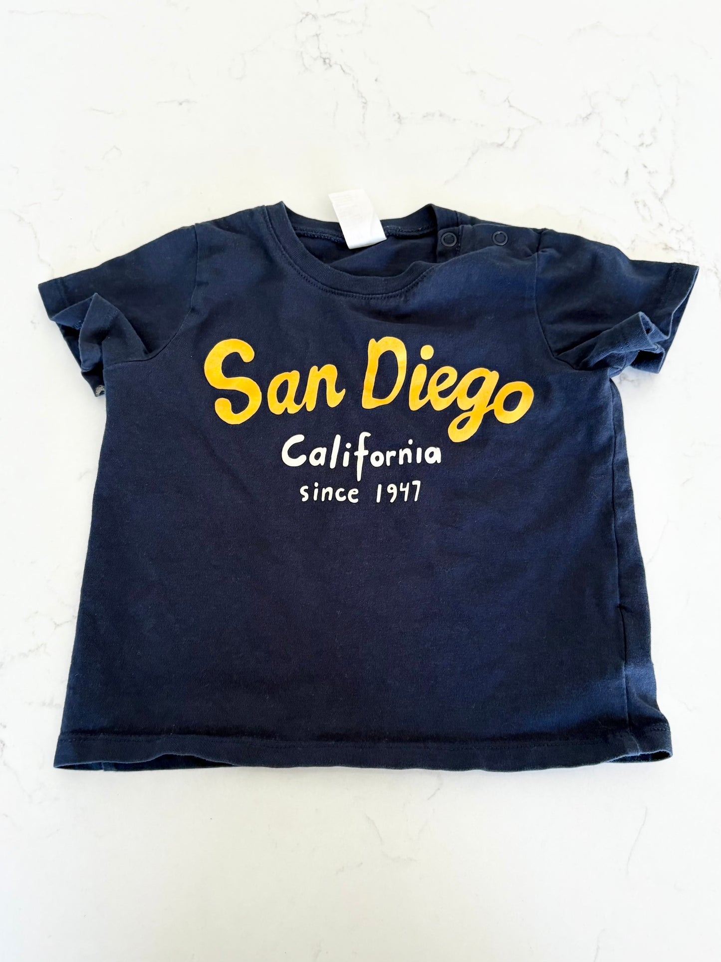 H&M-T shirt-12/18 mois ( légère imperfection)