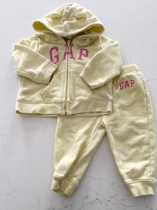 GAP-Ensemble-6-12 mois (veste imparfaite )