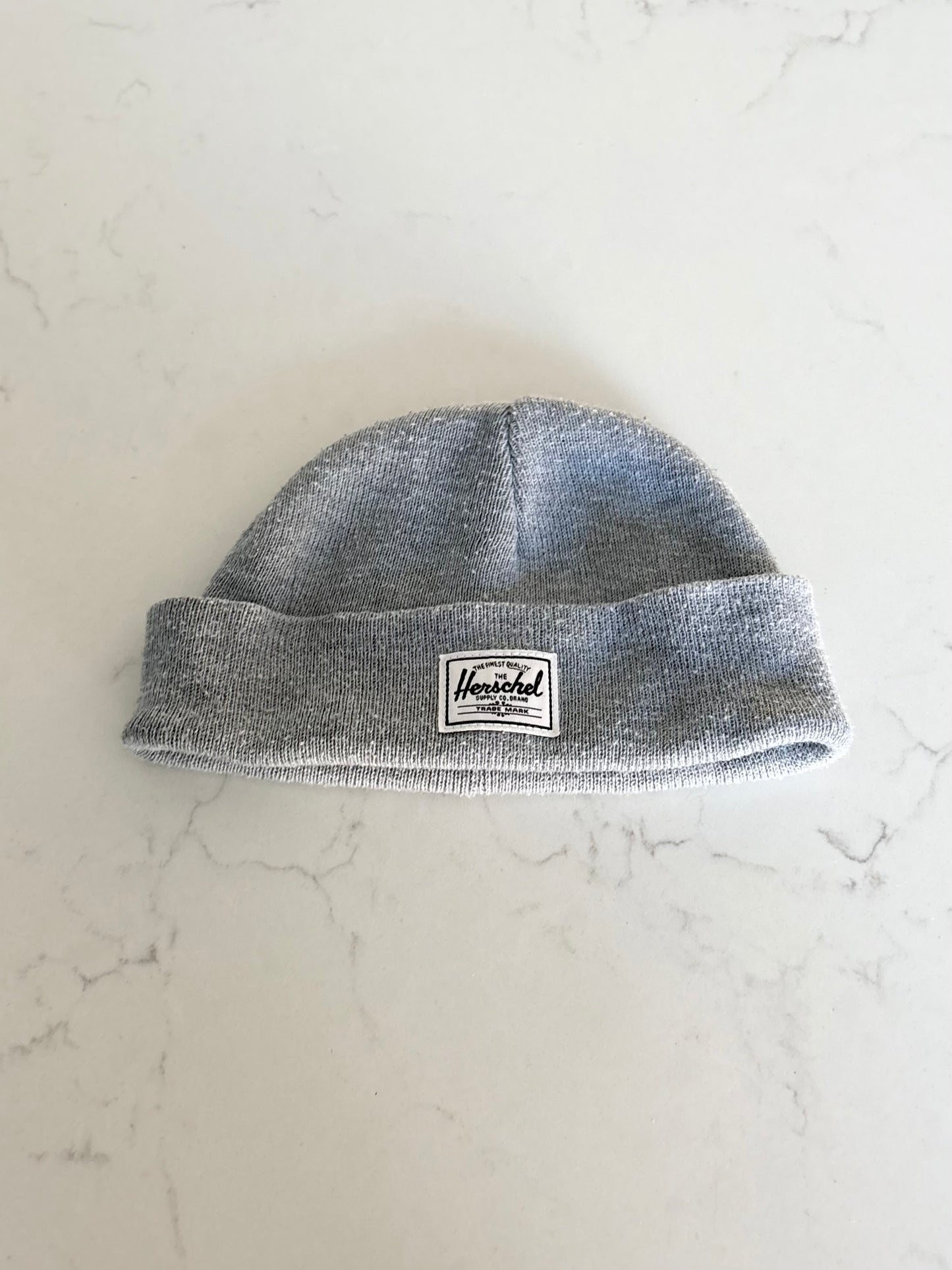 l&P-Tuque-~6/12 mois