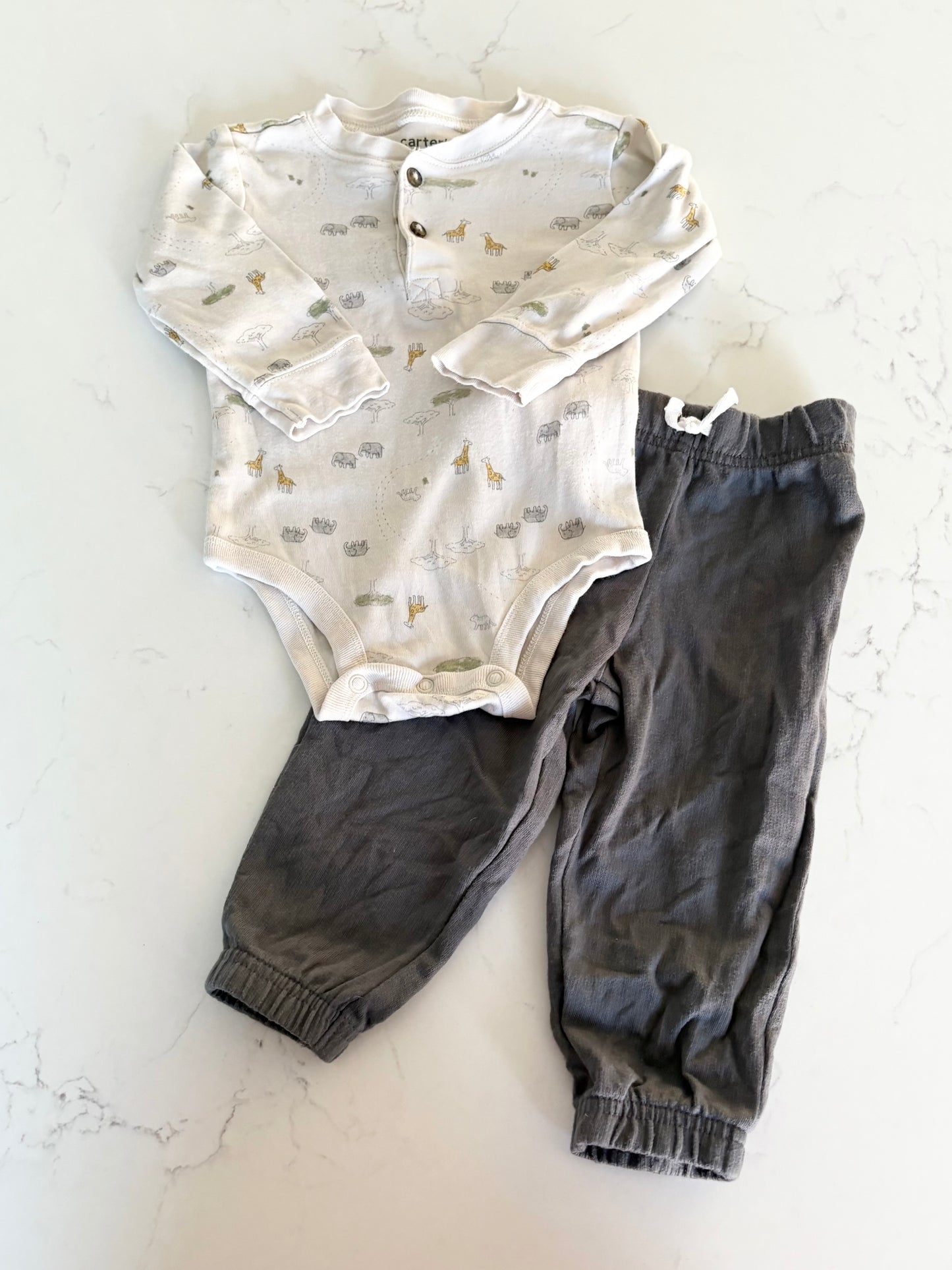 Carters-ensemble-12 mois