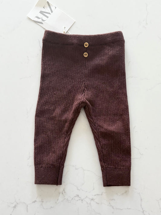 NEUF-zara-pantalon-3/6 mois ( petit accros)