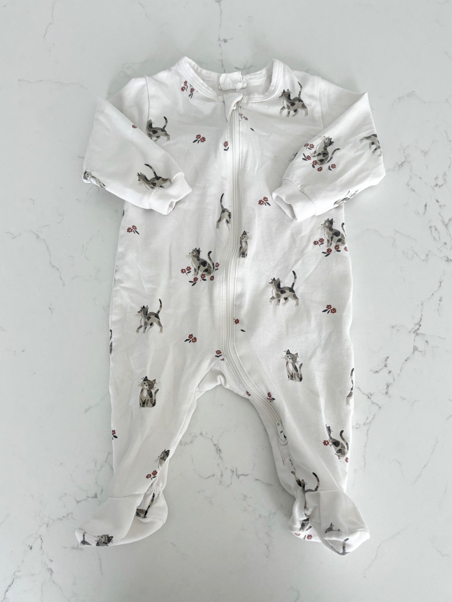 Petit lem/first-Pyjama-3 mois  ( légère imperfection)