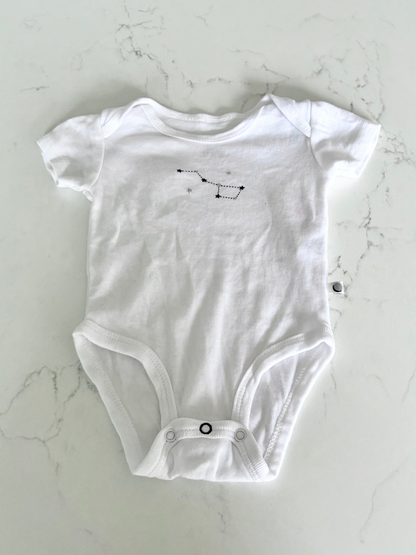 Petit lem-Cache couche-3 mois