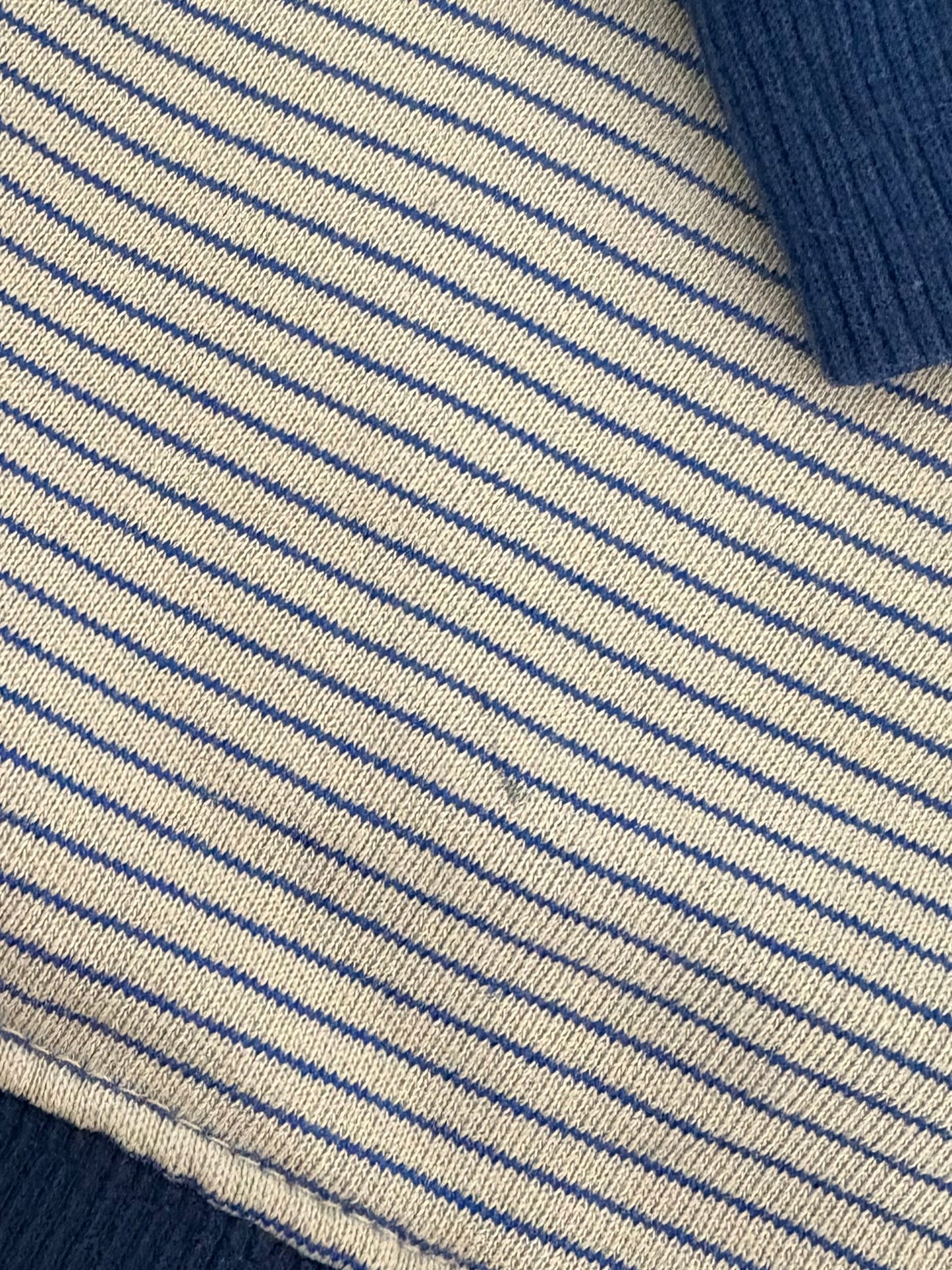 Zara/Disney-Crewneck-6T (légère imperfection)