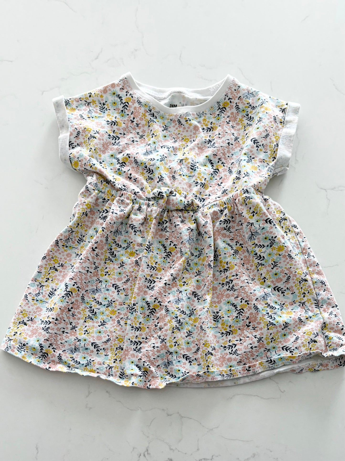 Tag-Robe-24 mois ( légère imperfection)