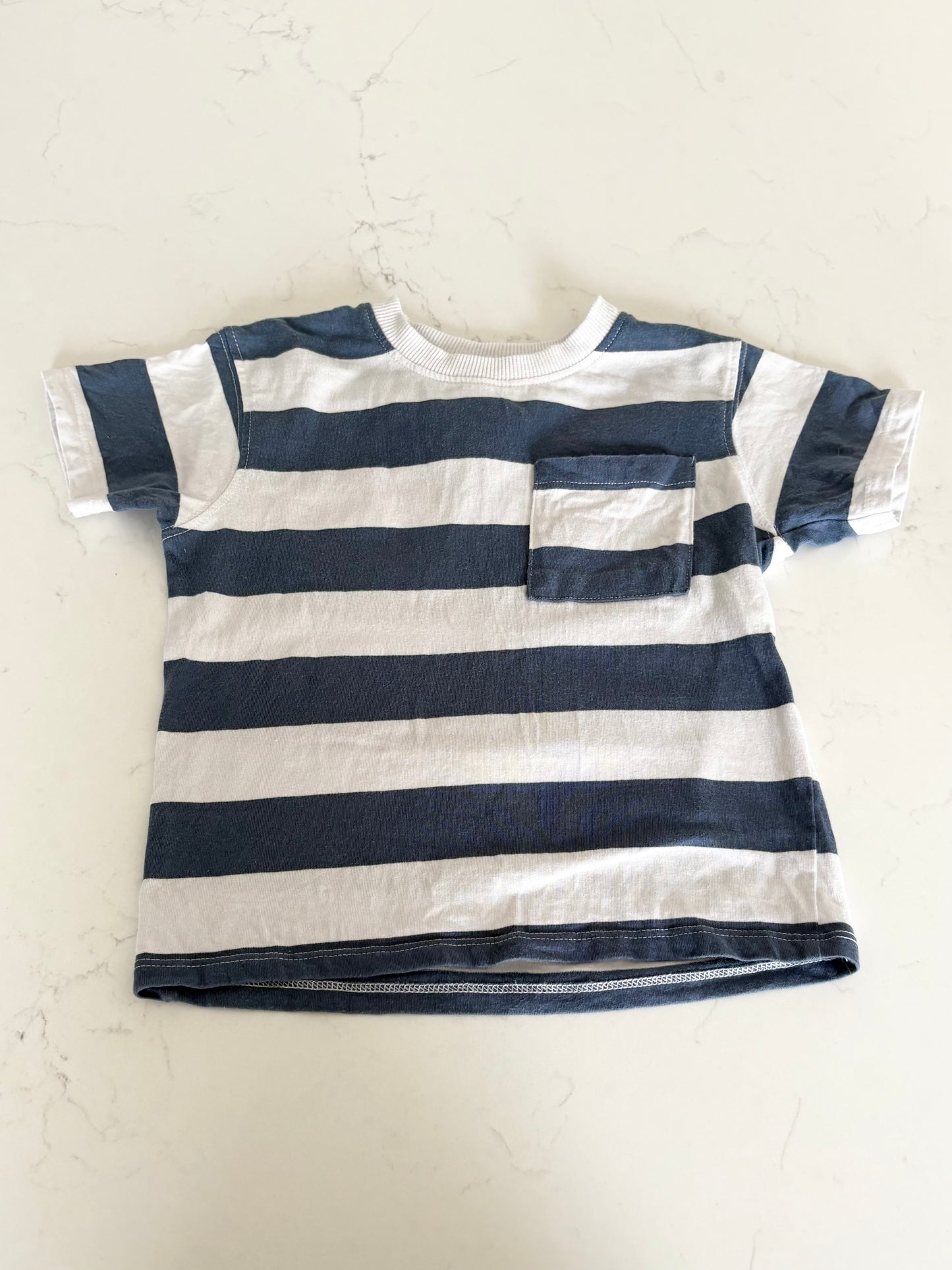 Zara-T shirt-3T ( légère imperfection)