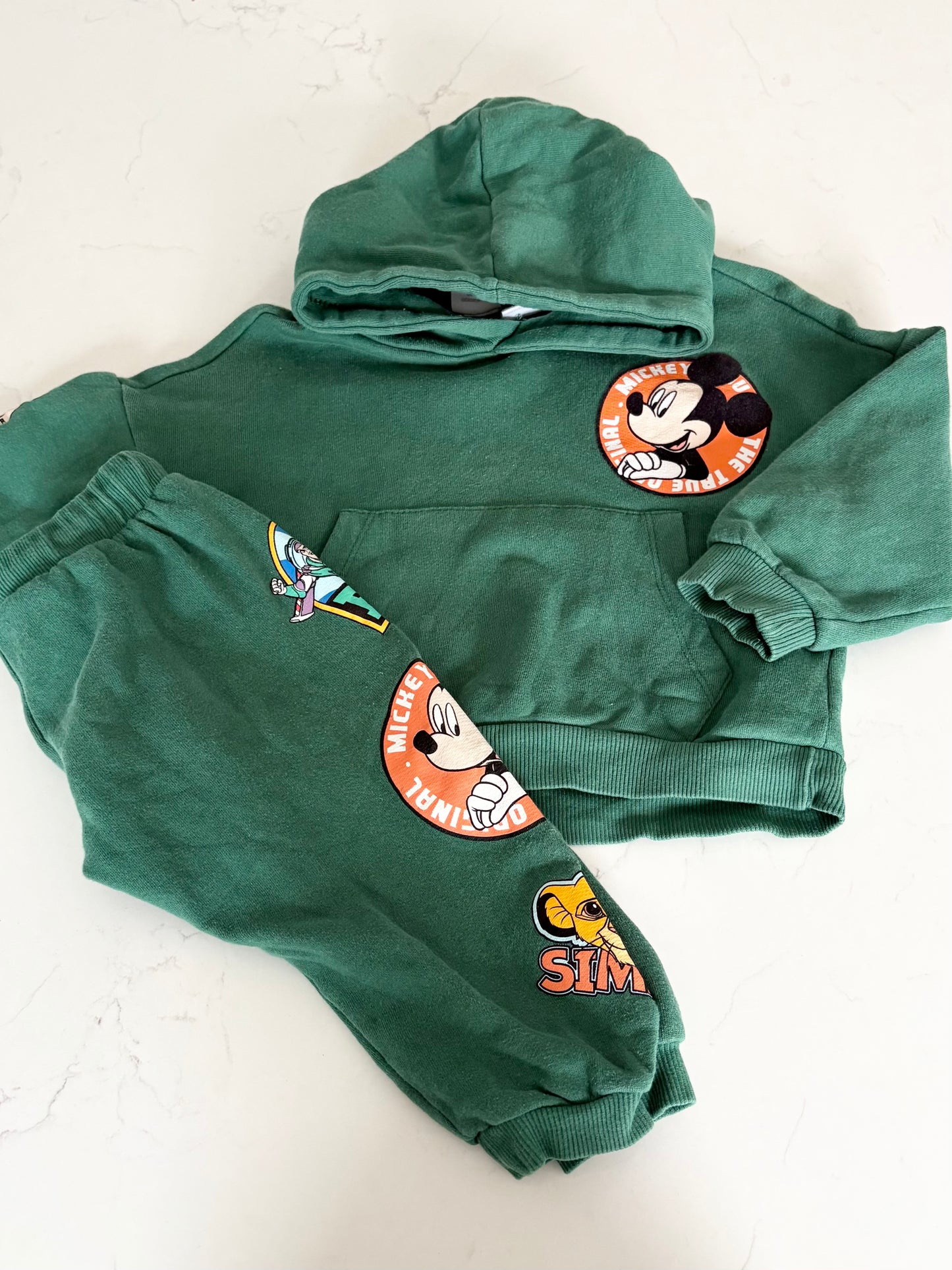 Zara/disney-Ensemble-haut 3/4T fait 2/3T , pantalon 2/3T