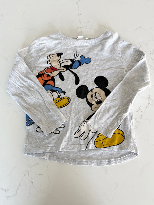 Disney-Chandail-5T ( fait petit)
