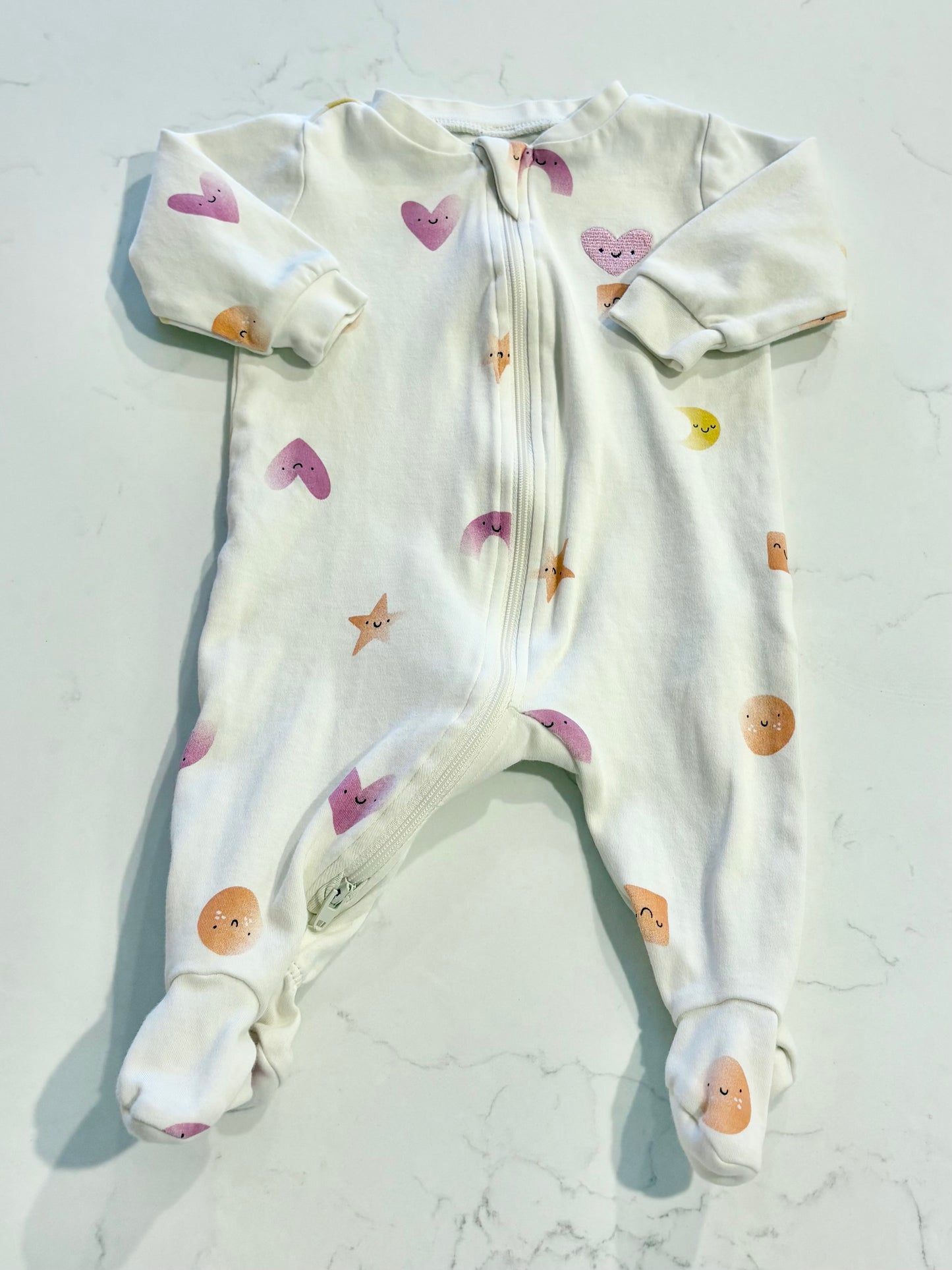 Pekkle-Pyjama-3 mois ( légère tache collet)