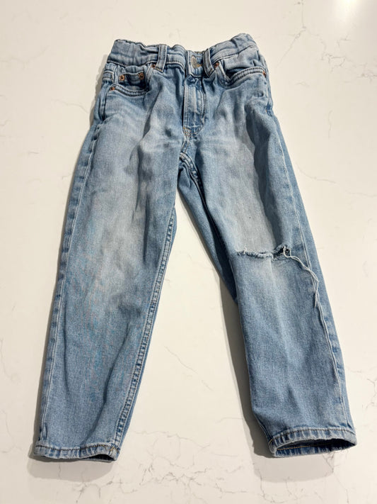Zara-Jeans-7T ( trou genoux)