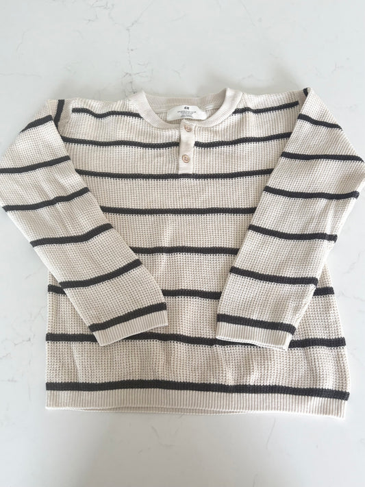 H&M-Chandail-6/8T ( légère imperfection)