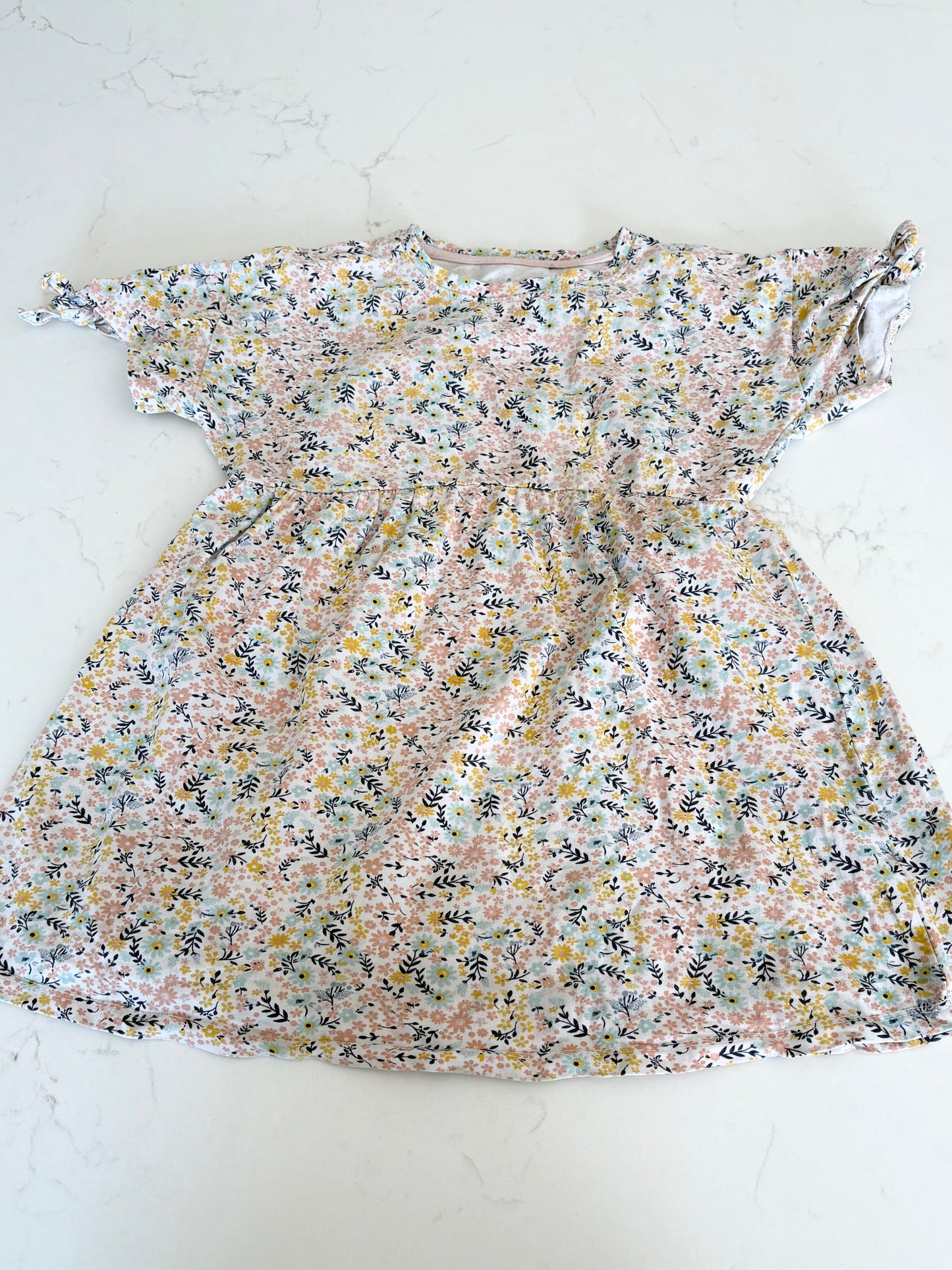 Tag-Robe-5T ( fait petit )