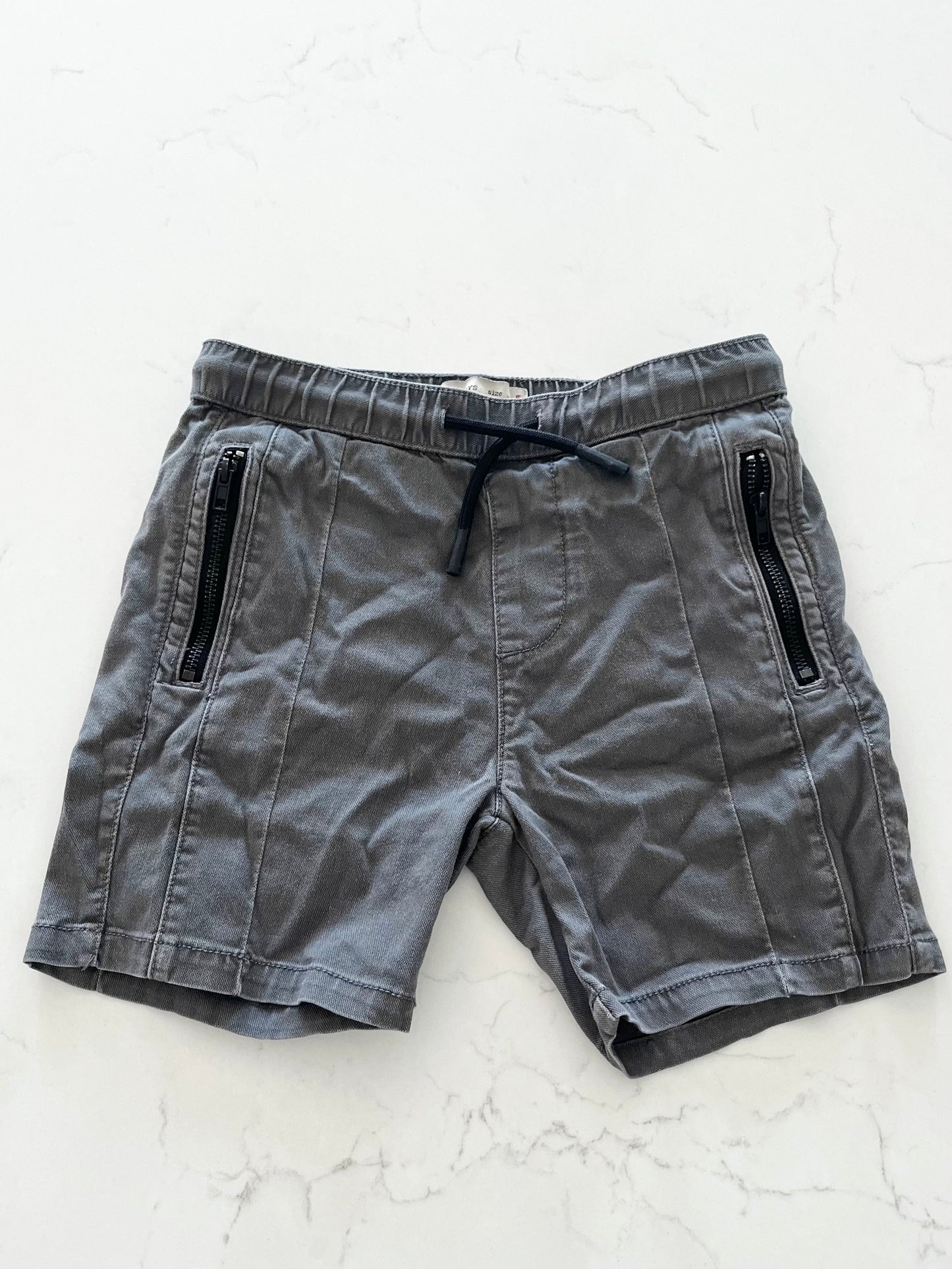 Zara-Short-5T ( légère imperfection)