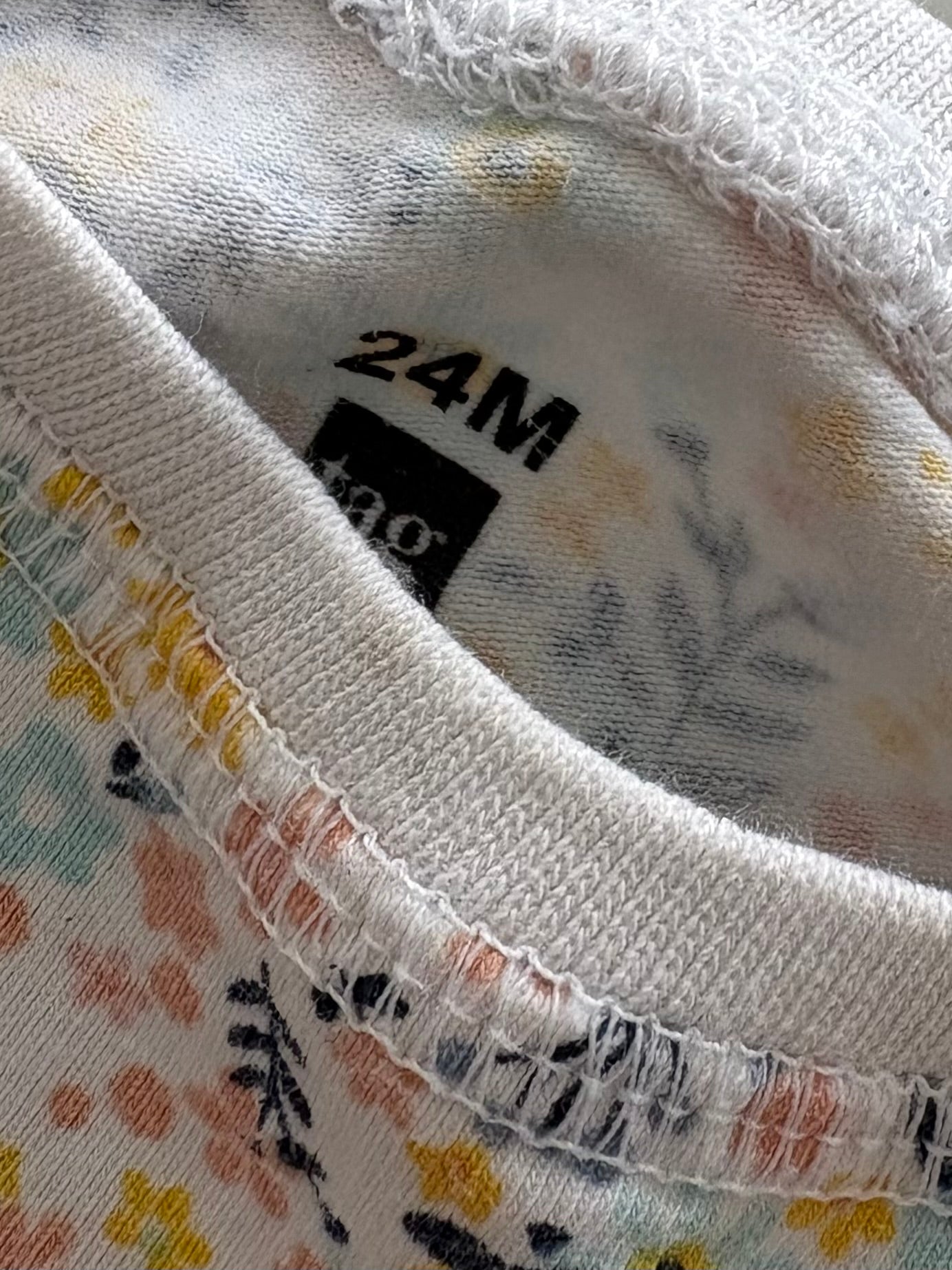 Tag-Robe-24 mois ( légère imperfection)