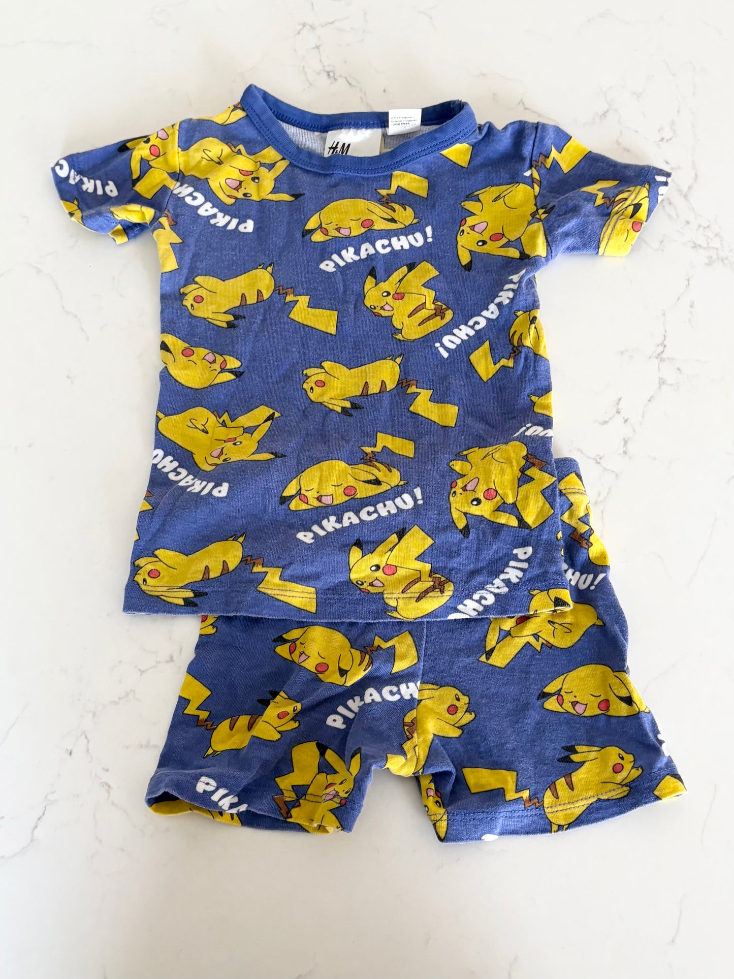 H&M/Pokemon-pyjama-3T (fait petit)