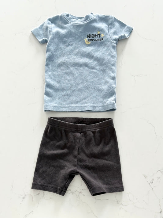 Carters-Pyjama-12 mois ( chandail imparfait)