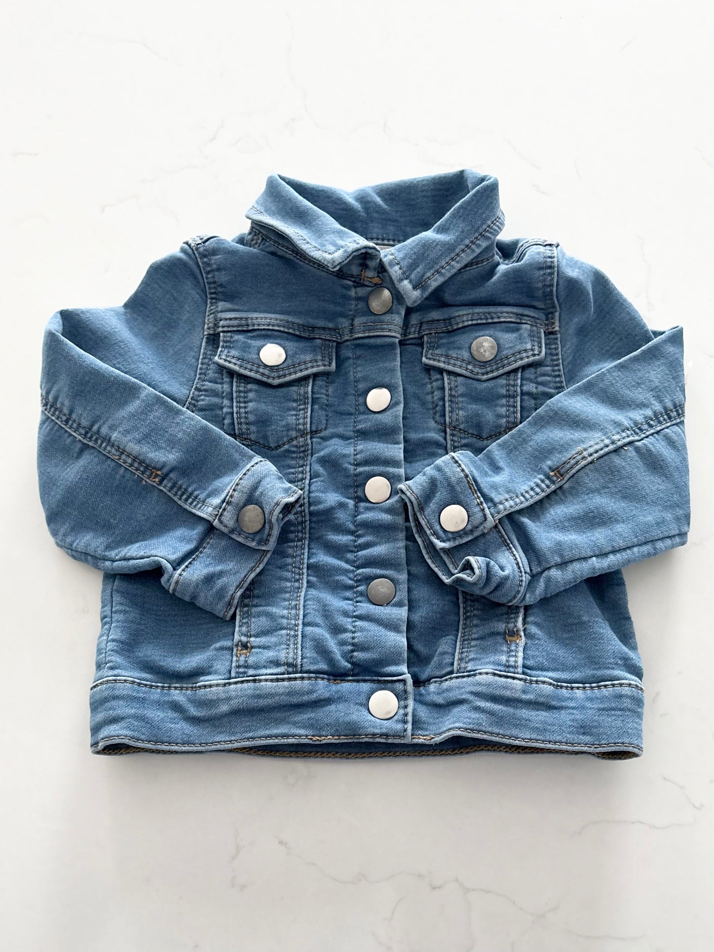 Primark-Veste jeans-24/36 mois (fait petit )