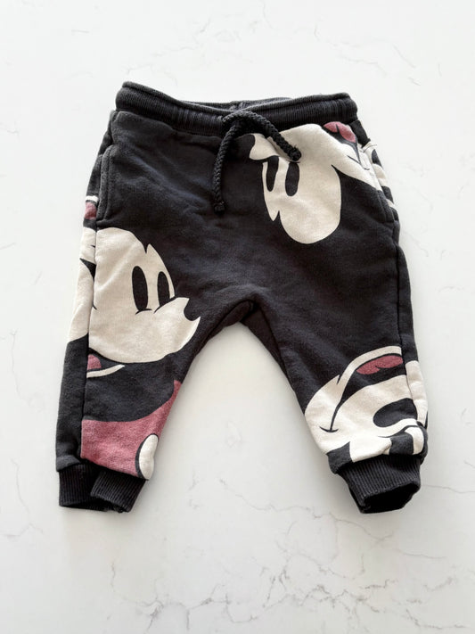 Zara/Disney-Jogging-9/12 mois