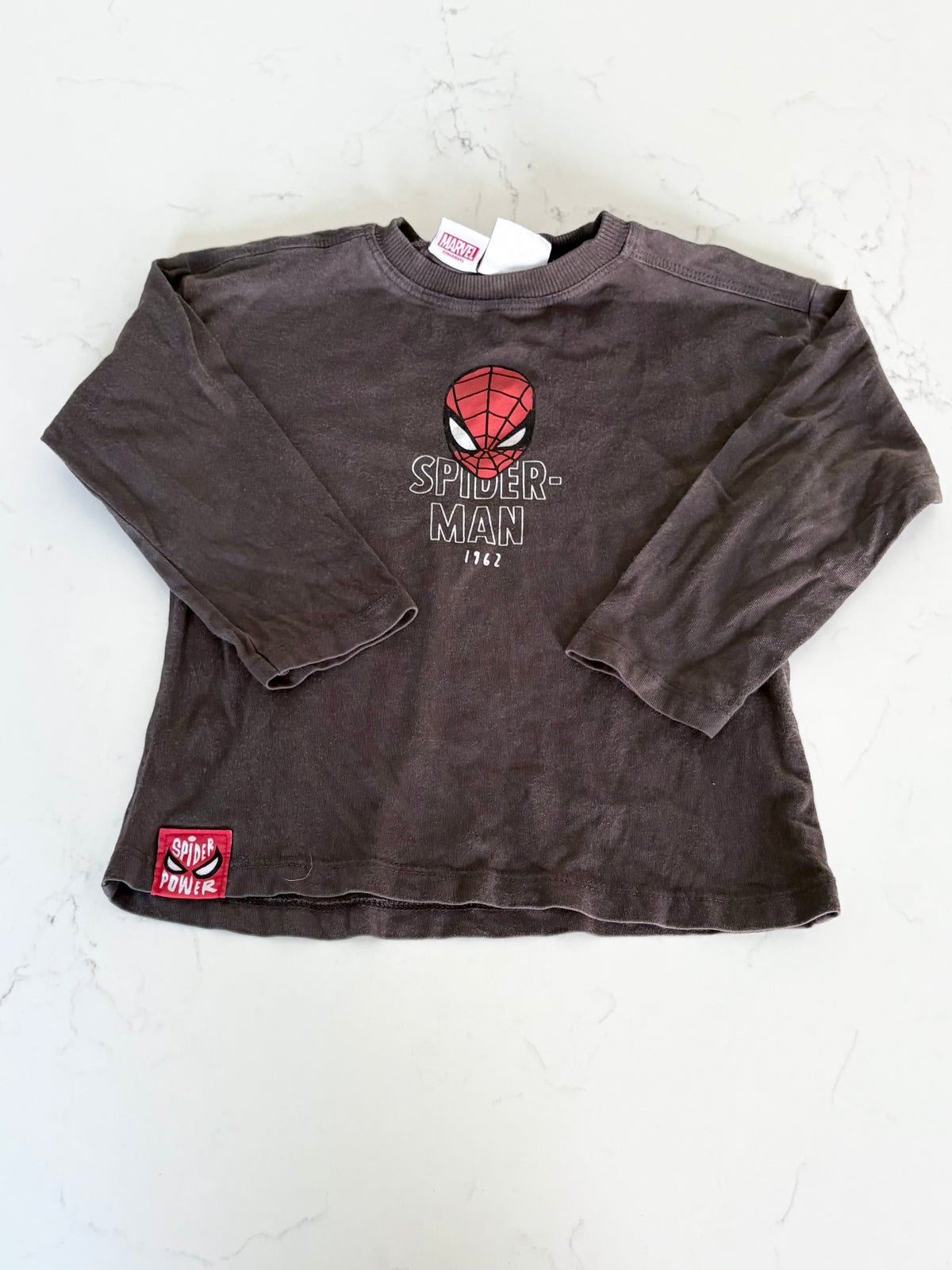 Zara/Marvel-Chandail-3T (fait petit)