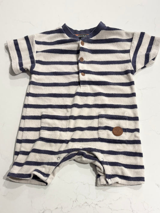 *Imparfait-Souris Mini-Barboteuse-18/24 mois ( fait grand )