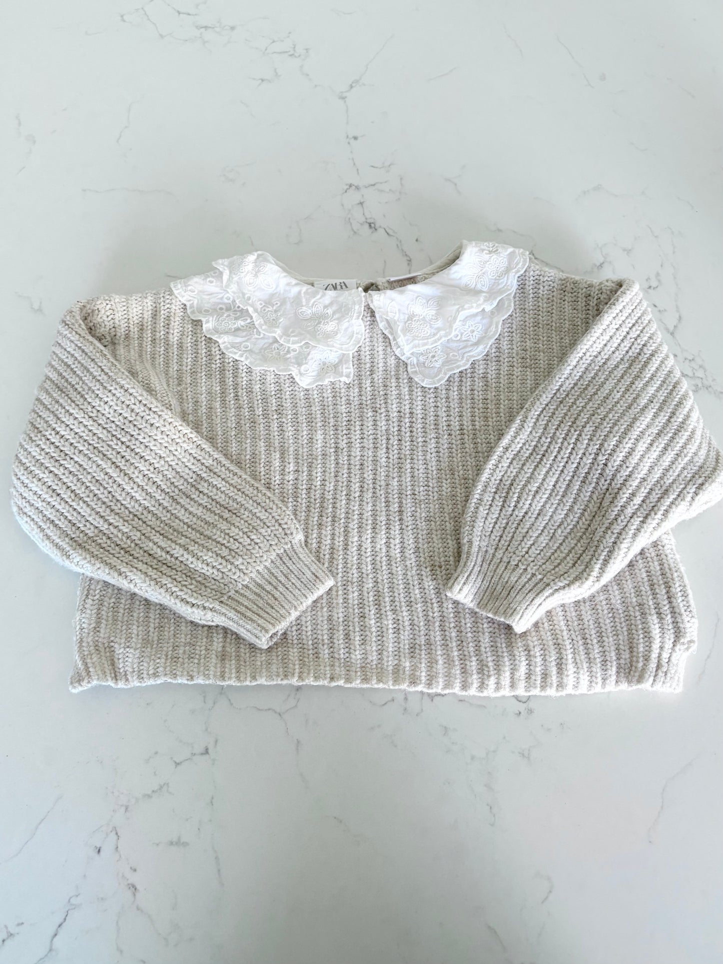 Zara-Chandail de laine-3/4T ( fait petit )