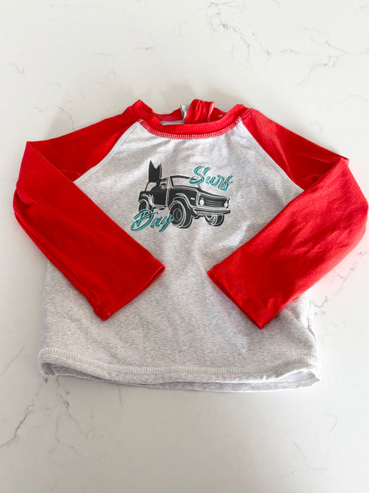 Surface-Rashguard-18 mois ( fait petit )
