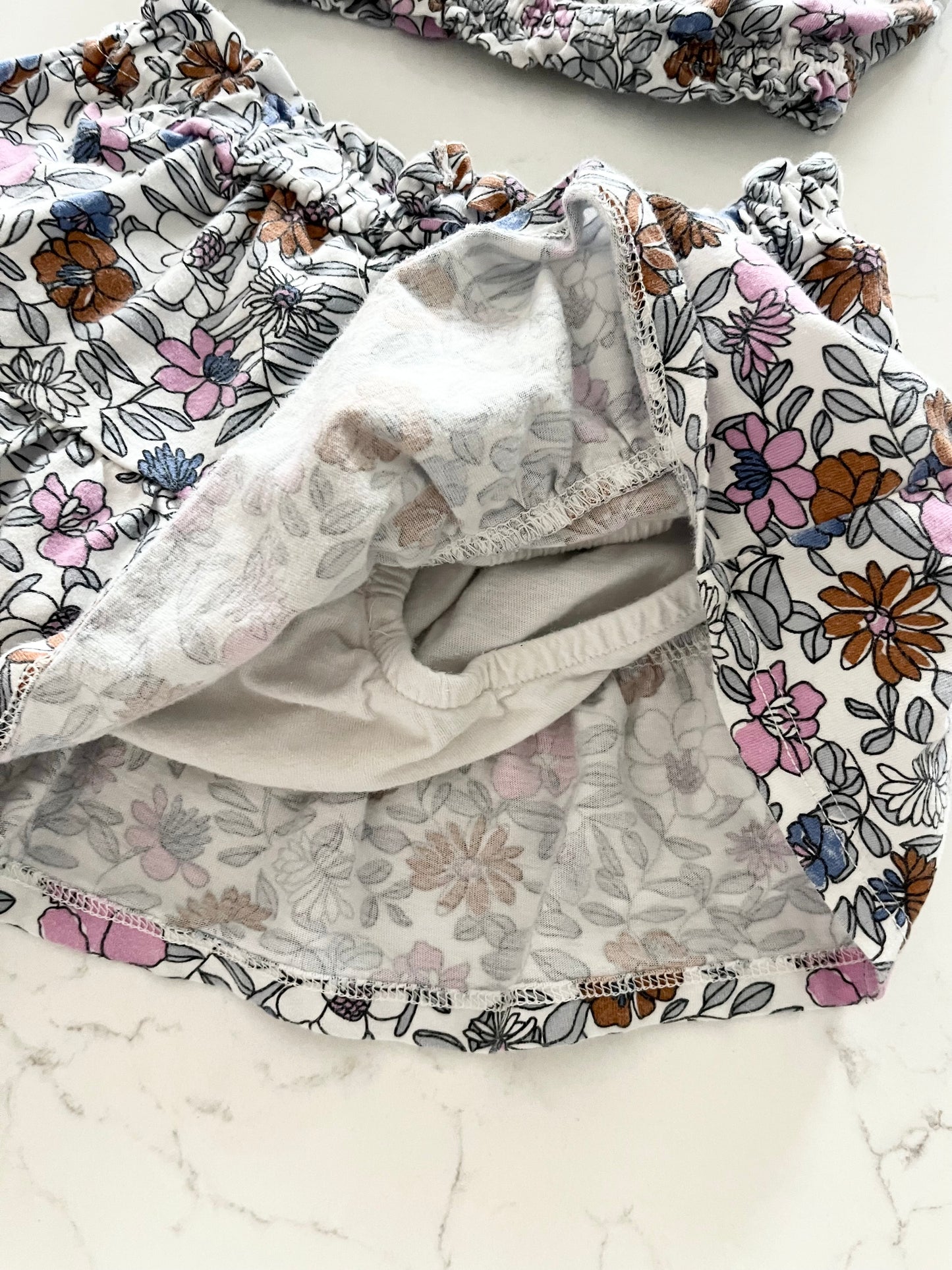 Carters-Ensemble-24 mois ( haut) 18 mois ( bas)