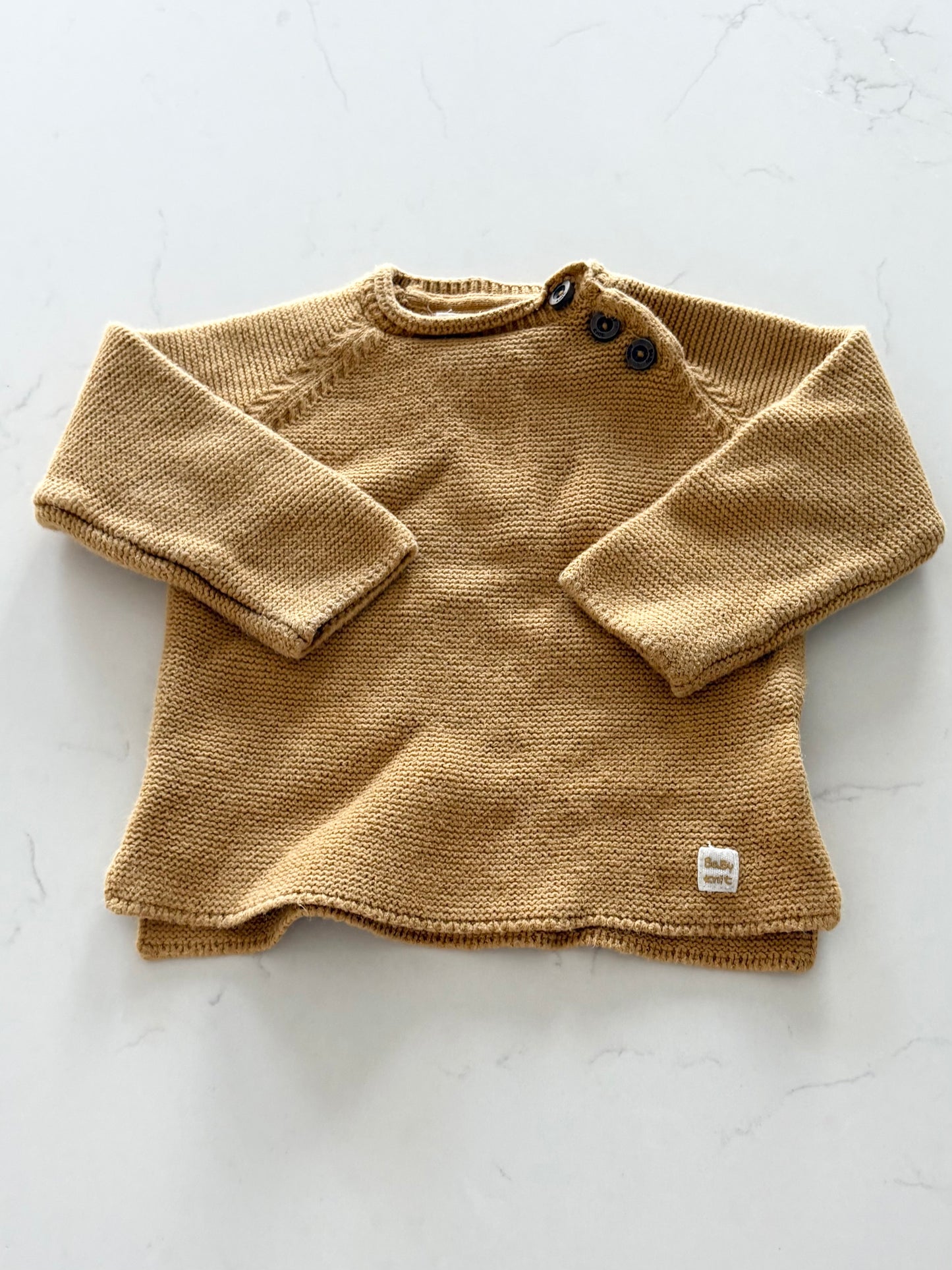 Zara-Chandail-6/9 mois ( fait petit )