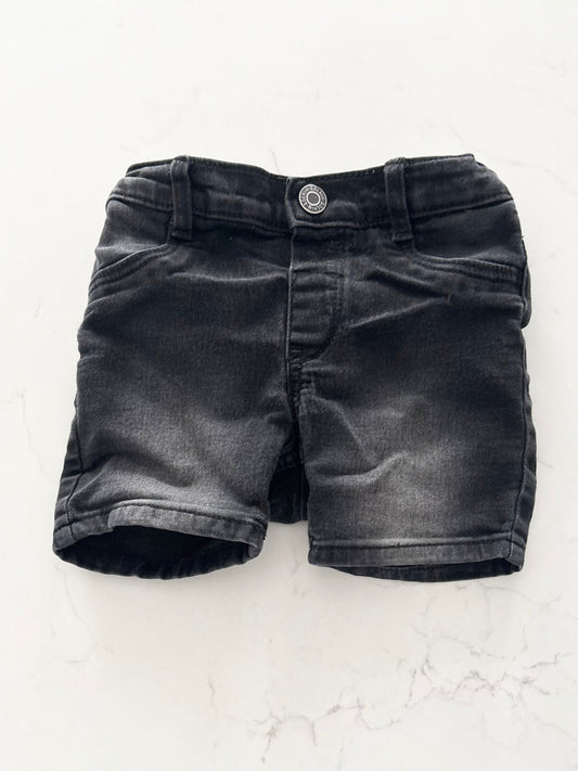 H&M-Short-12/18 mois