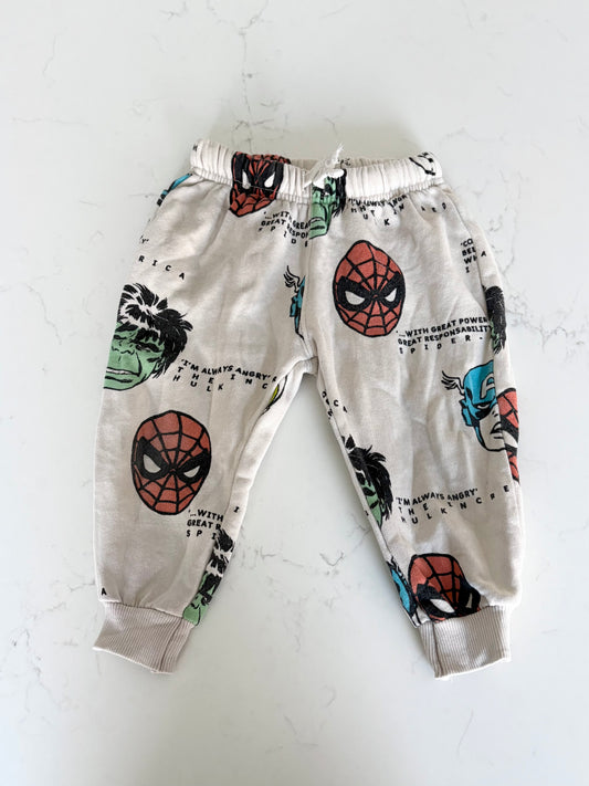 Zara/Marvel-Jogging-3/4T ( fait 18/24 mois )