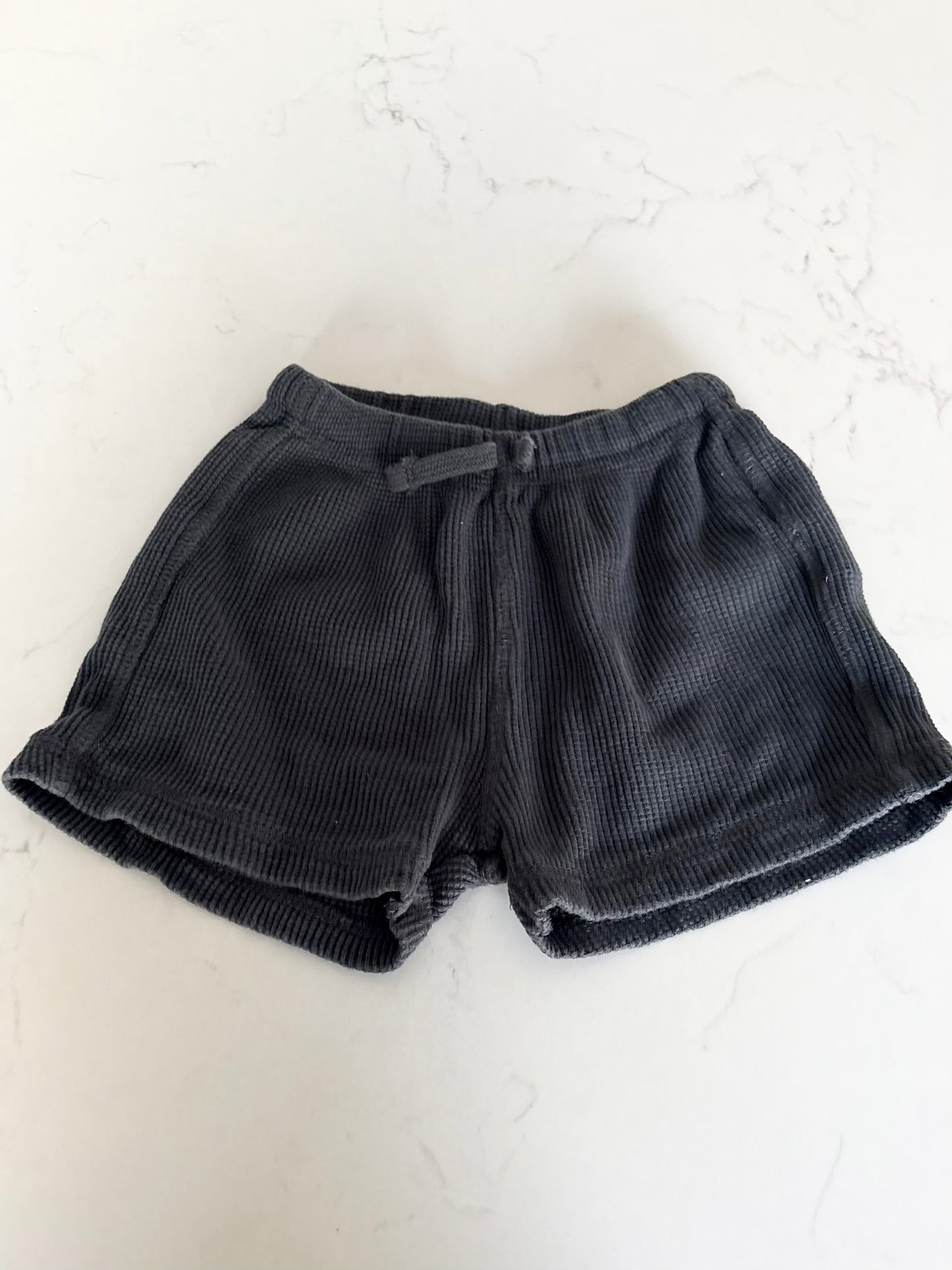 Zara-Short-2T