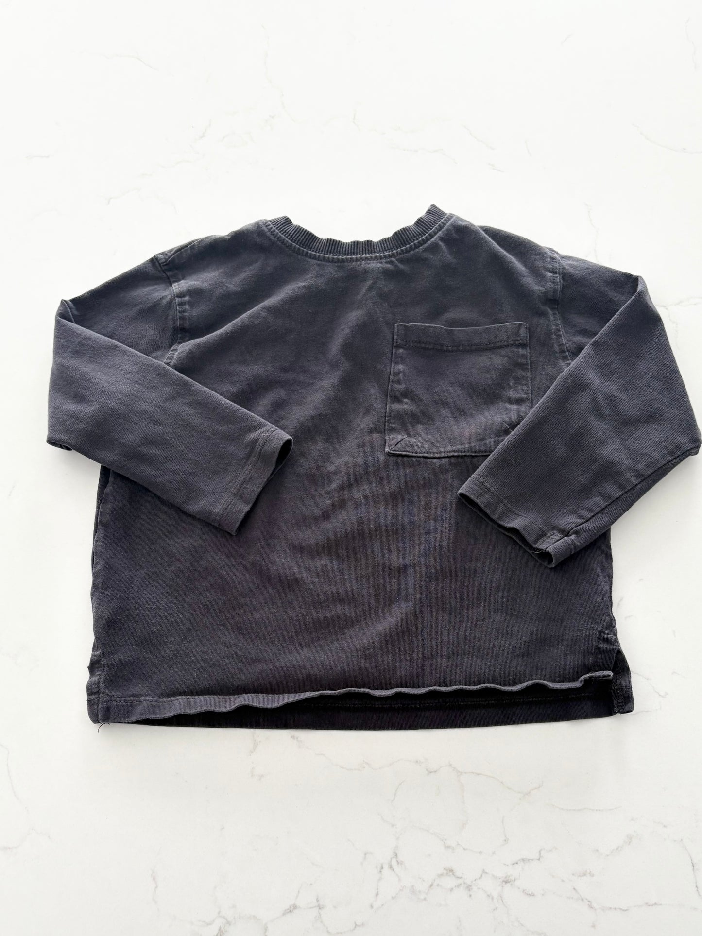 Zara-Chandail-18/24 mois ( fait petit )