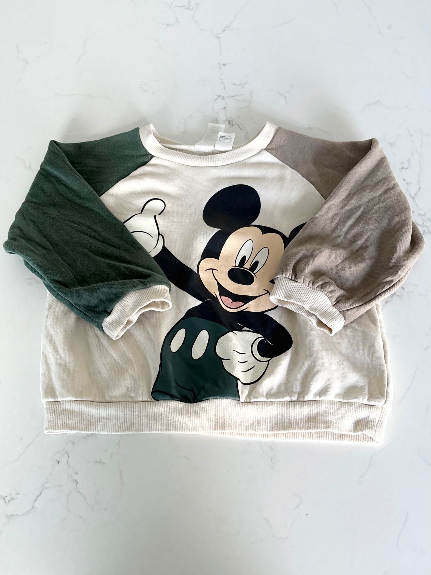 H&M/Disney-Crewneck-2/3T
