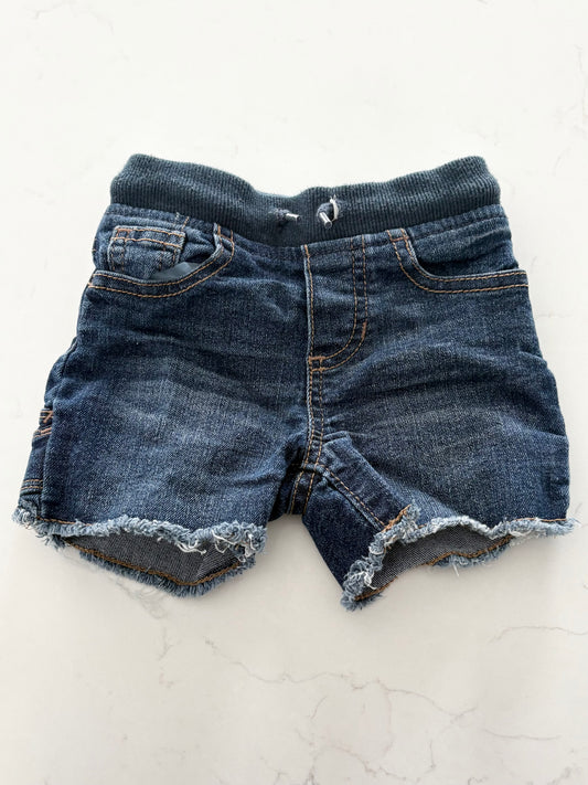 Oshkosh-short-12 mois