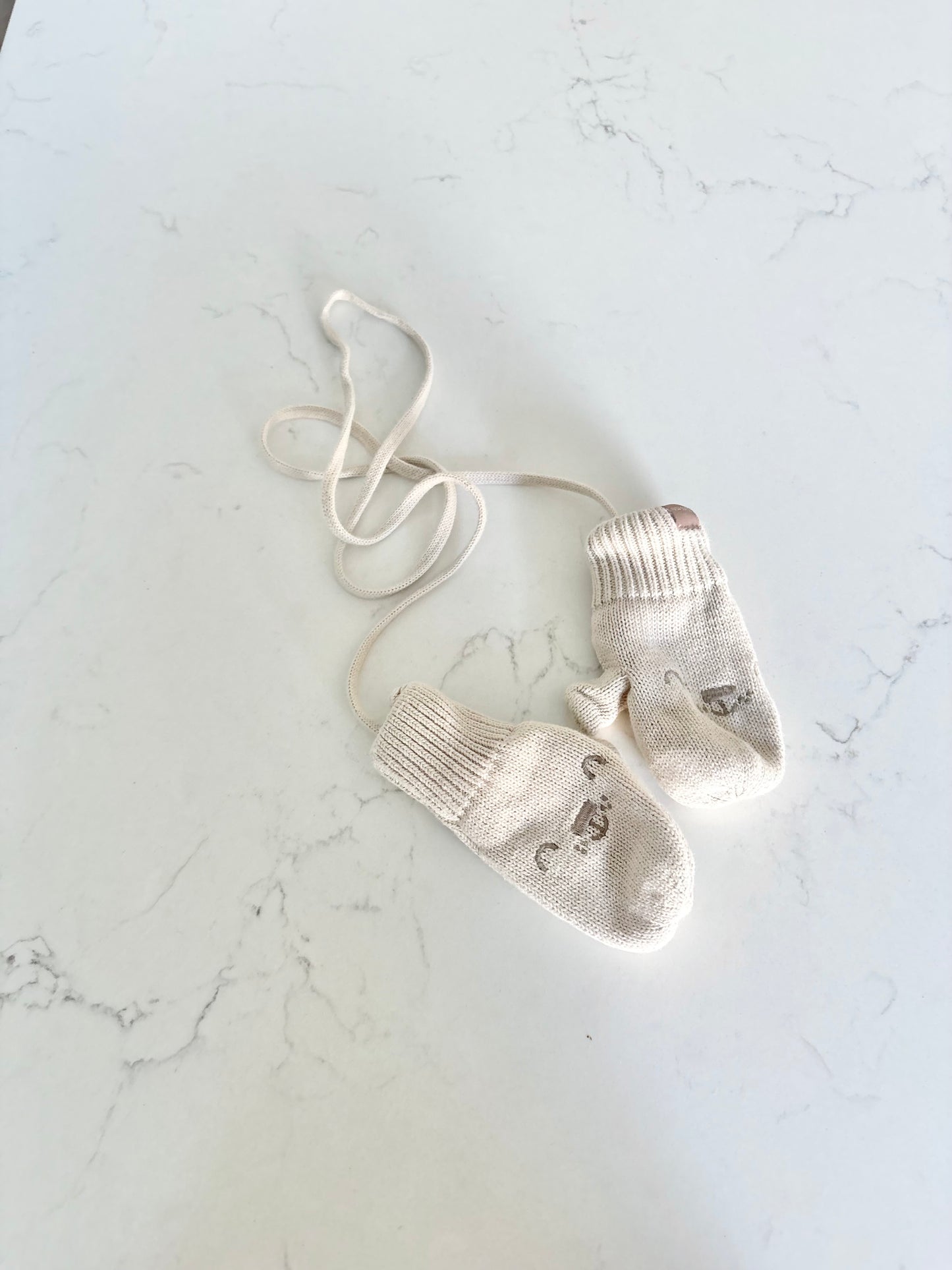 Souris Mini-Mitaines-~12/24 mois