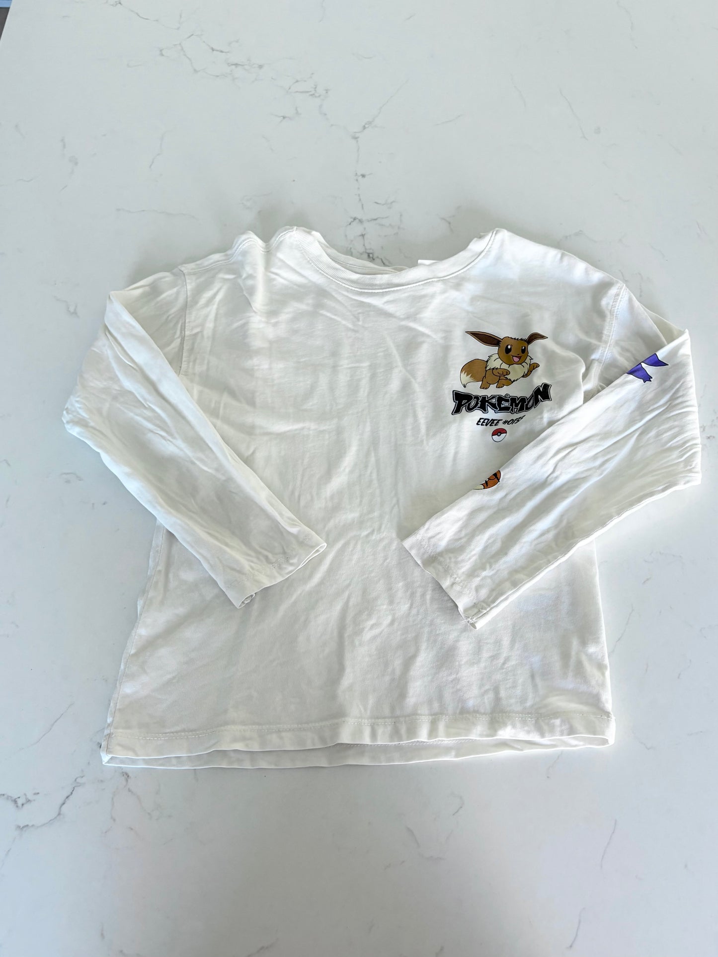 H&M/Pokemon-Chandail-4/6T ( trou d’étiquette)