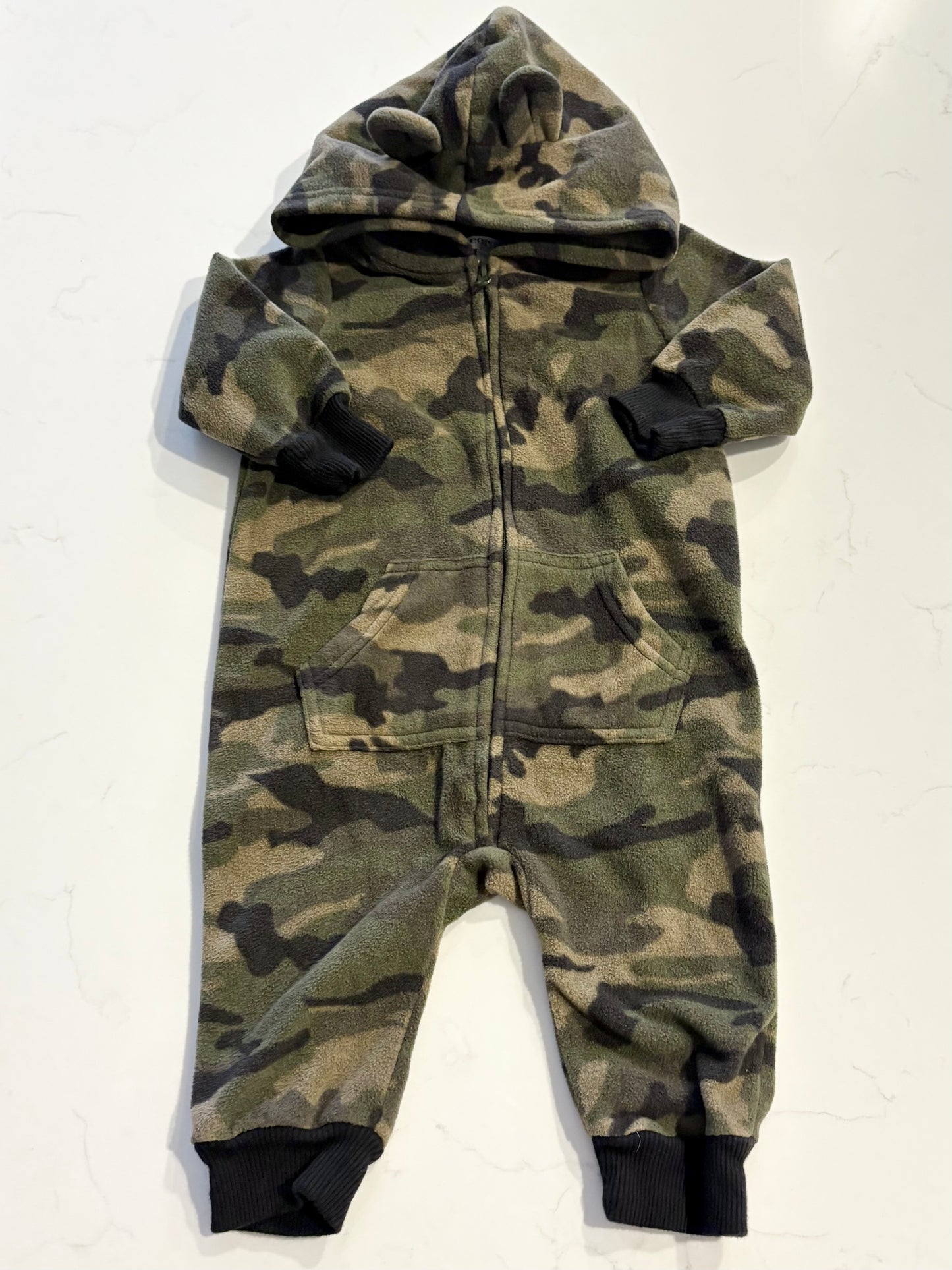 George-Une pièce polar-6/12 mois